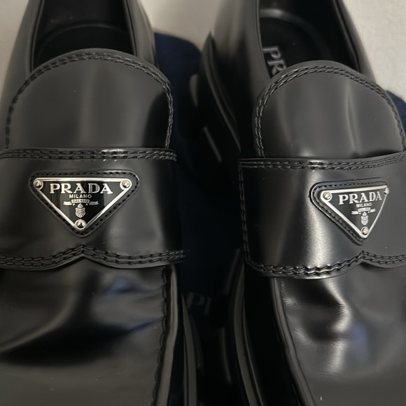 Black Prada shoes - Picture 5 of 6